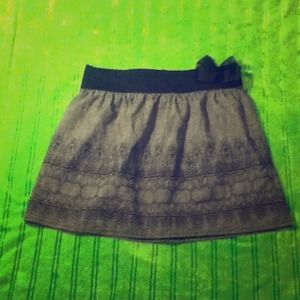 Cute gray and black henna design skirt
