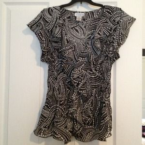 Black and white capped sleeve blouse