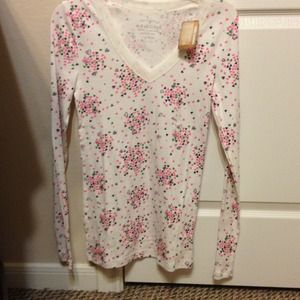 Long sleeve heart pattern shirt