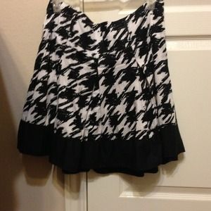 Candie's Plaid / checker skirt