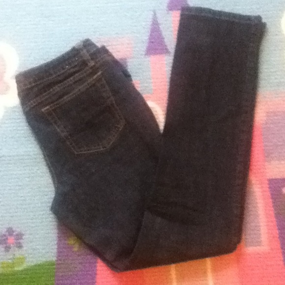 Arizona Jeans size 13 juniors. Great condition.