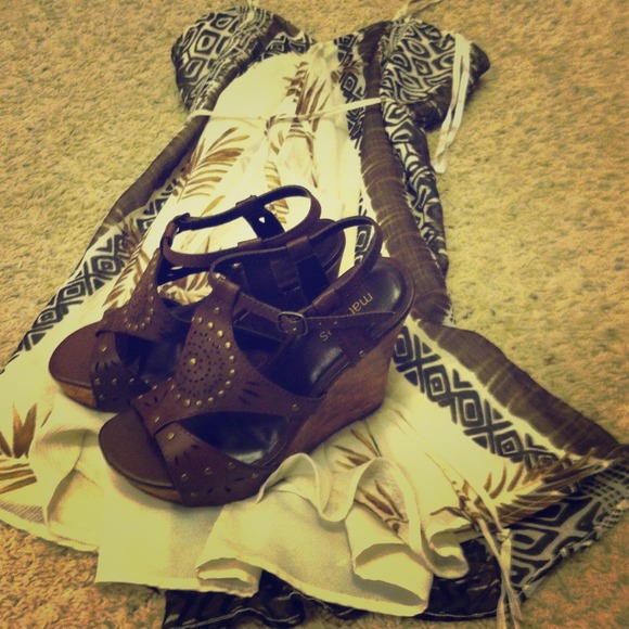 TRADED - NWOT Maurices Brown Wedge Sandals