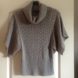 Forever 21 Cable Knit sweater top