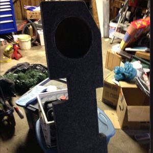 Sub box that fits 2 10" subwoofers.