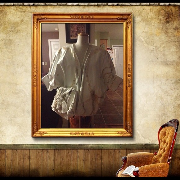 Beautiful white leather jacket and purse