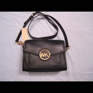 ***SOLD****Michael Kors Margo messenger bag.