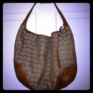 Tan Coach style handbag