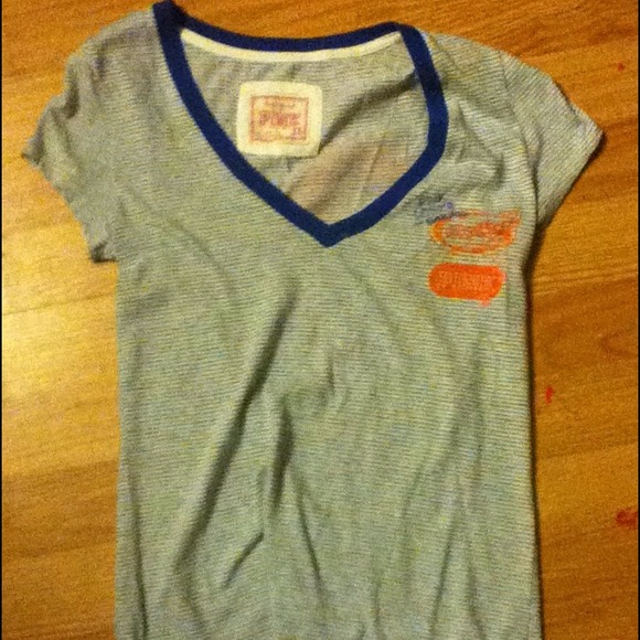 PINK 💗 the Gators t-shirt