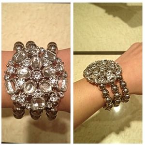 Silver pendant and beaded stretch bracelet