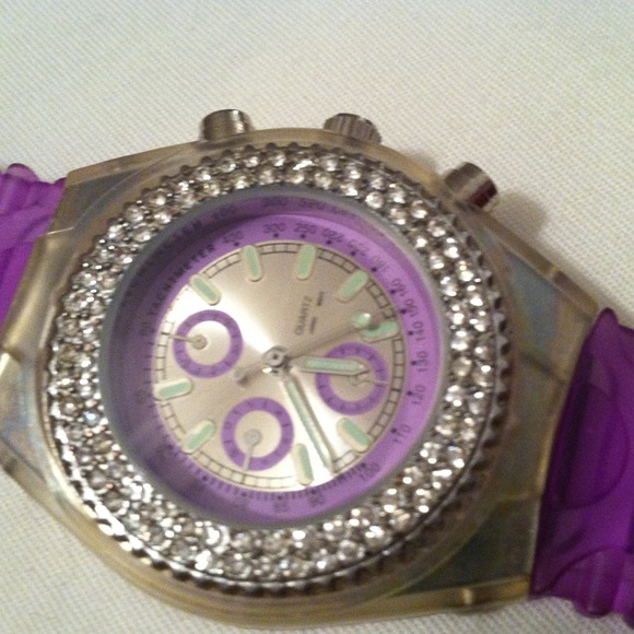 Watch - Picture 4 of 4