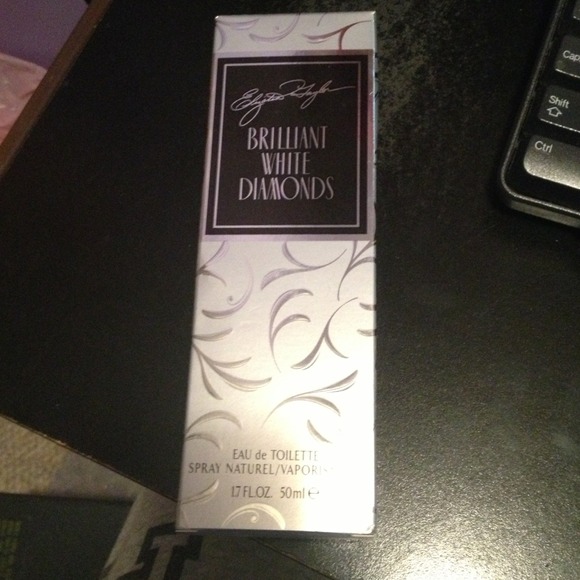 Elizabeth Taylor brilliant white diamonds perfume