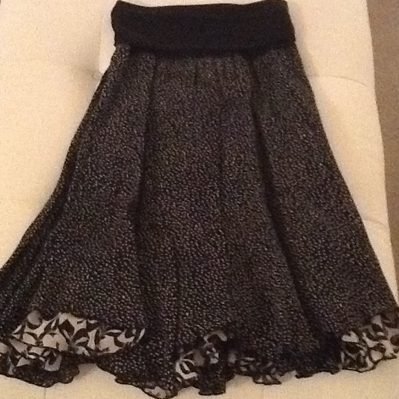 Reversible fold over waist skirt