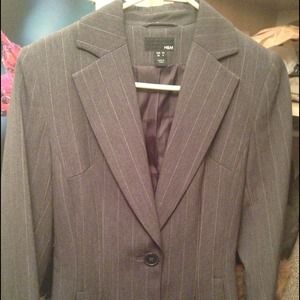 Reduced! HM pinstripe blazer, size 4