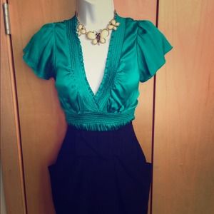 🚫SOLD🚫 BCBG Maz Azria Silk V Neck Teal / Green