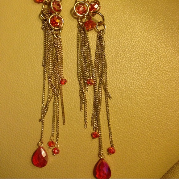 Earrings - Picture 1 of 2