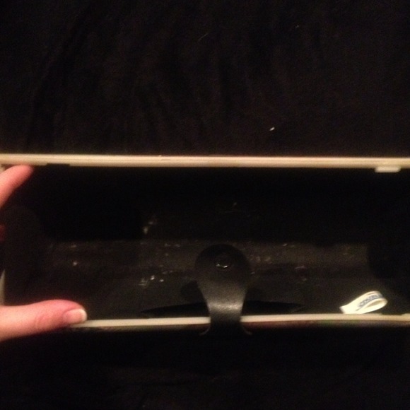 Vintage 80s magazine clutch...Unique! $150 on eBay - Picture 3 of 4