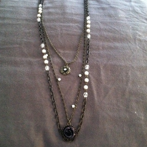 American Eagle antique gold layered necklace