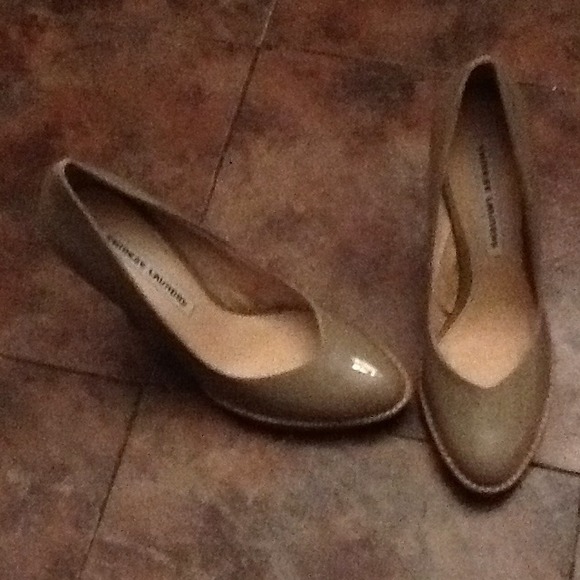 Heels - Picture 2 of 2