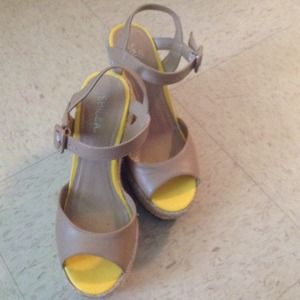 💢bundle for @ashleyhollywood💢Cute high sandals