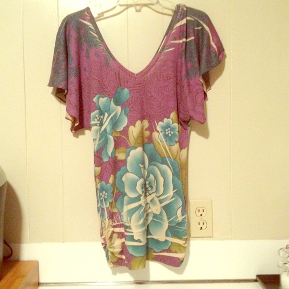 Flowery flowy top!