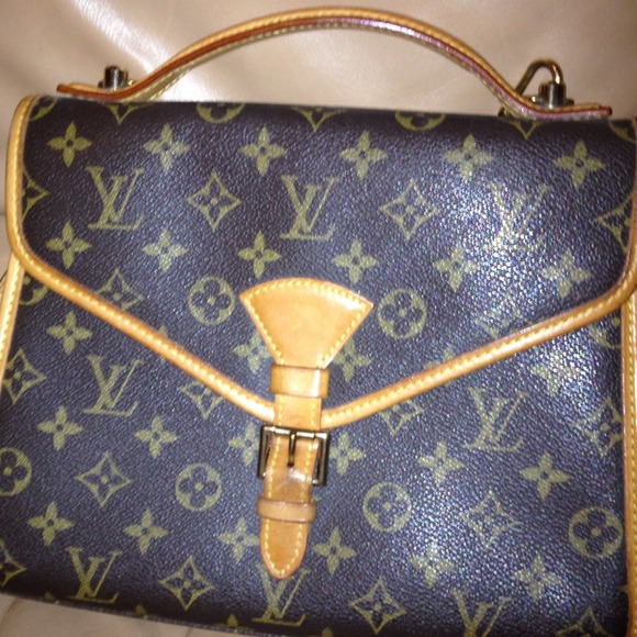 Sold REDUCED Authentic Louis Vuitton - Picture 2 of 4