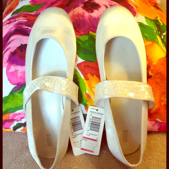 Brand new ivory bridesmaid shoes
