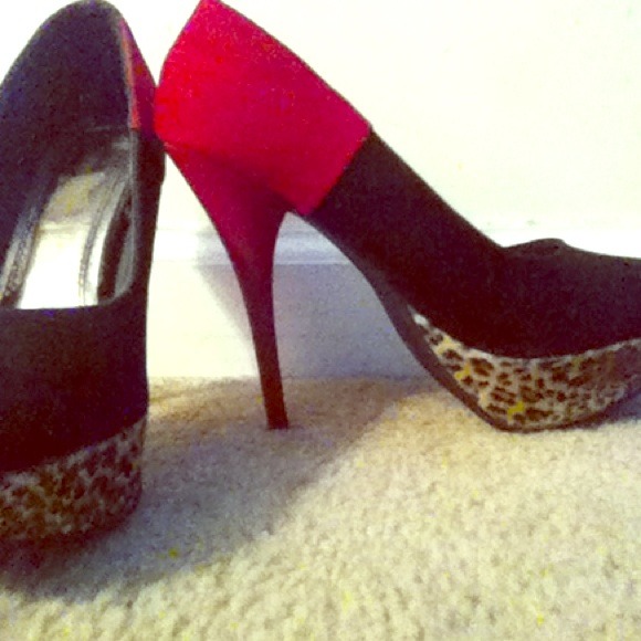 black red and cheetah pumps