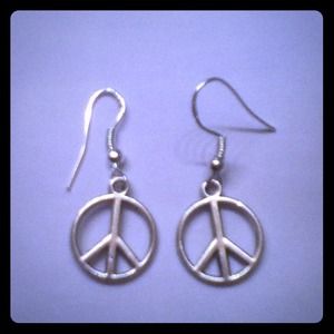 Jewelry - 🌟 $3 Sale 🌟 Peace Sign Earrings NEW Jewelry - 🌟 $3 Sale 🌟 Peace Sign Earrings NEW