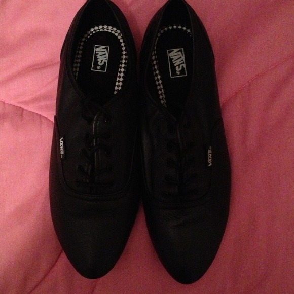 ❤RESERVED❤ for @dannngxannieee Vans