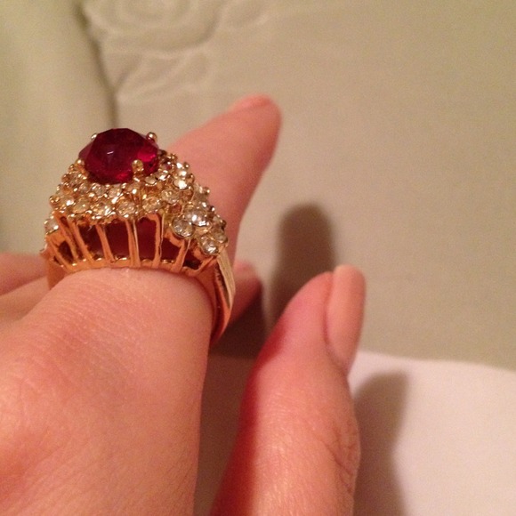 Ring - Picture 2 of 3