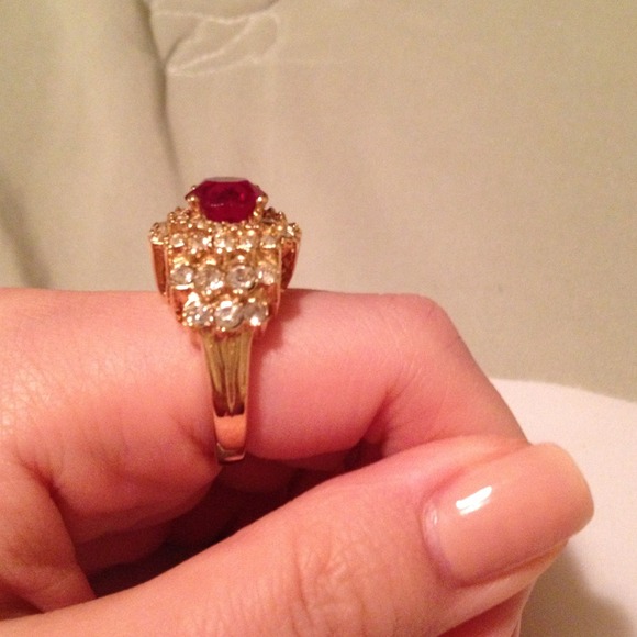 Ring - Picture 3 of 3