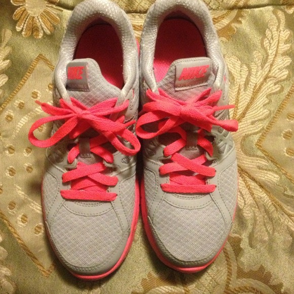 ***Reduced***Nike relentless 2