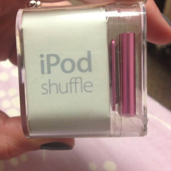 ❌SOLD❌Brand new iPod shuffle! - Picture 2 of 3