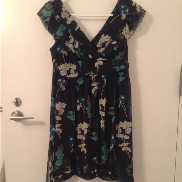 Flowy blue floral dress