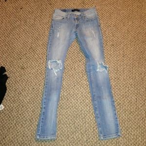 2 Levi's bundle