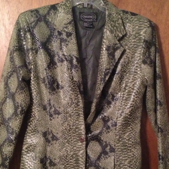 Faux Python overcoat! - Picture 4 of 4