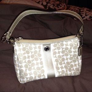 Coach purse ****reserved****