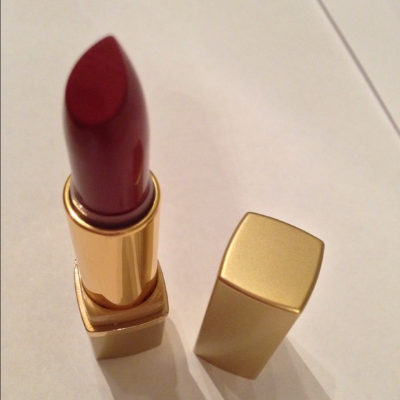 ❗❗SOLD❗❗🌹Estée Lauder Lipstick💄