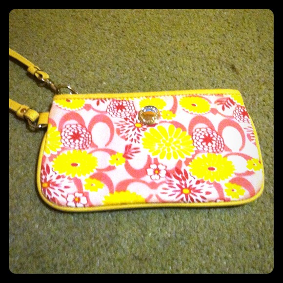 Wristlet