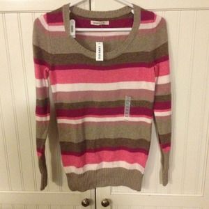 Old navy sweater