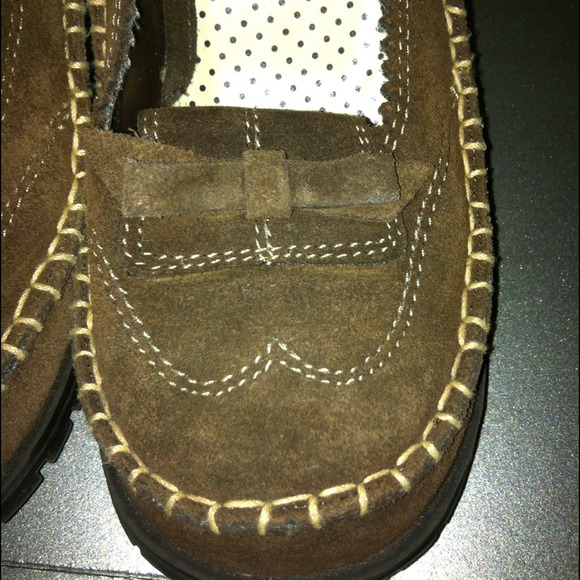 Moccasin Style Heels - Picture 4 of 4