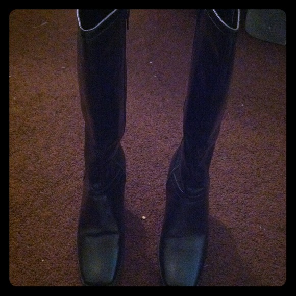 Cute Black simple leather boots