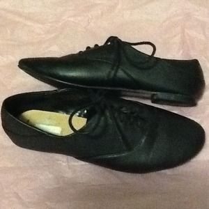 Urban Outfitters Flats