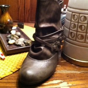 Soda brand. Faux Leather boots