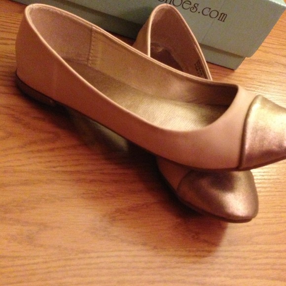 Flats - Picture 3 of 3