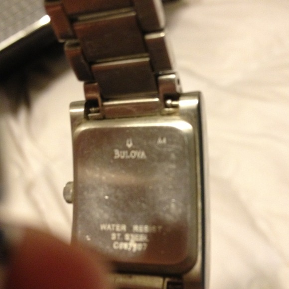 *REDUCED* 100% authentic Bulova watch - Picture 2 of 4