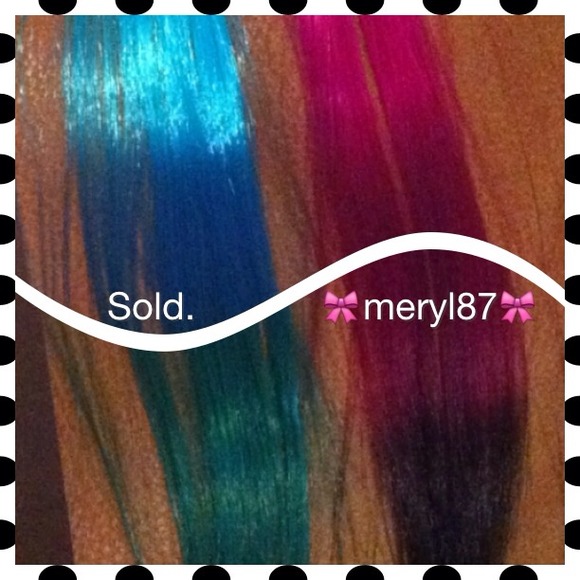 Sold 2 hair extensions