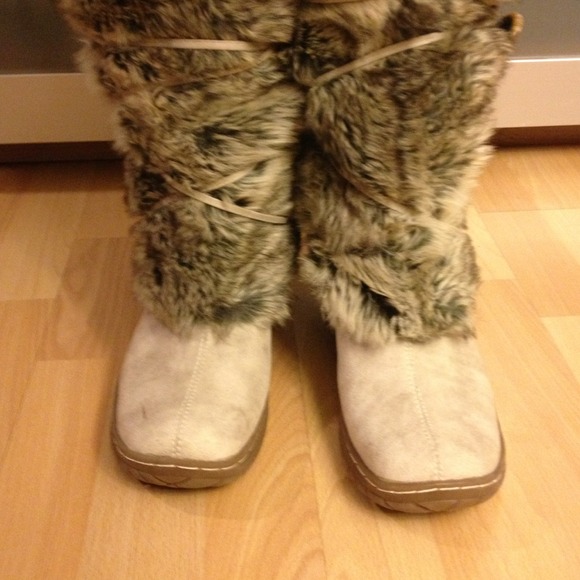 NWT cute boot