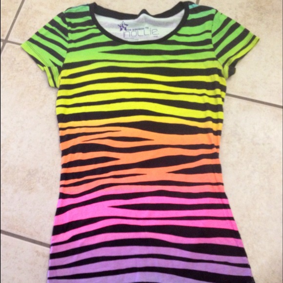 🚫TRADED🚫NollieColorful Zebra Shirt🎀W/@eniigma🎀