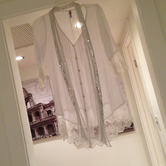 Outerwear - Sheer white lace shirt